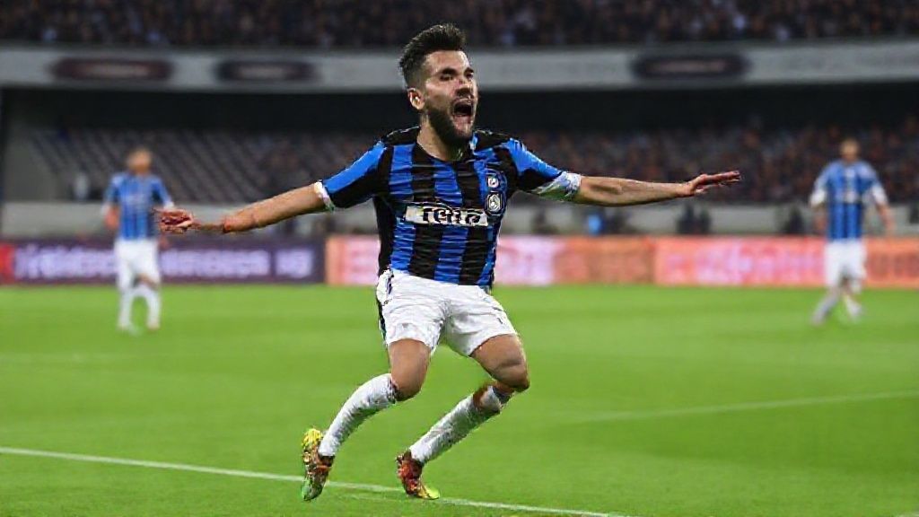 意甲榜首易主！国米2-0完胜拉齐奥 劳塔罗破荒+新星闪亮