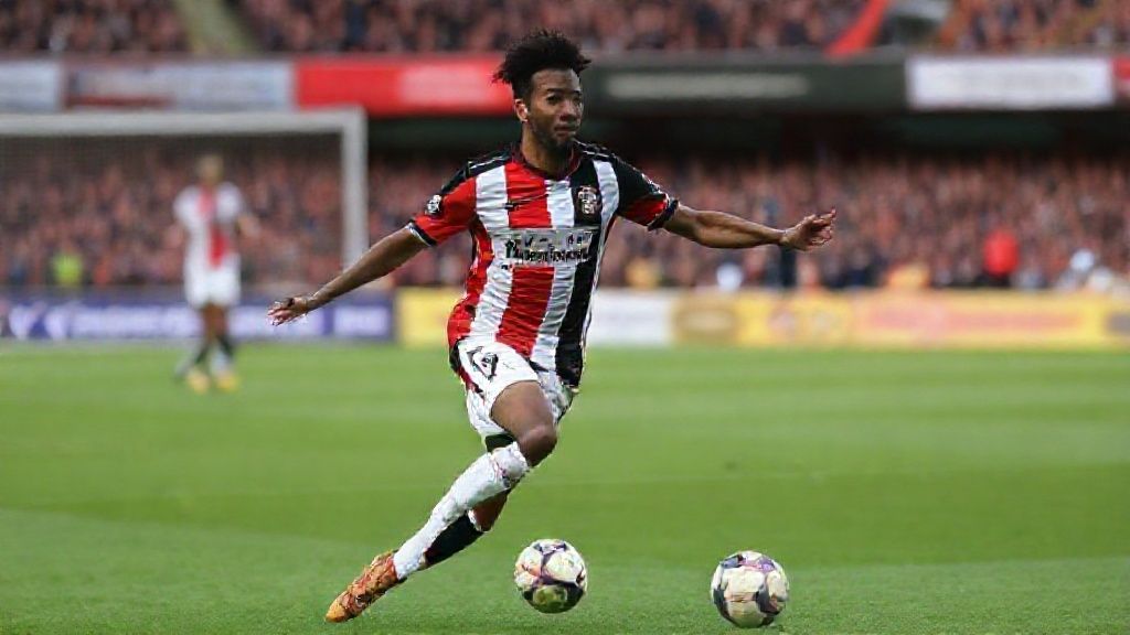 【痛失三分】伯恩茅斯主帅伊劳拉赛后表态：绝不轻易放走核心塞梅诺